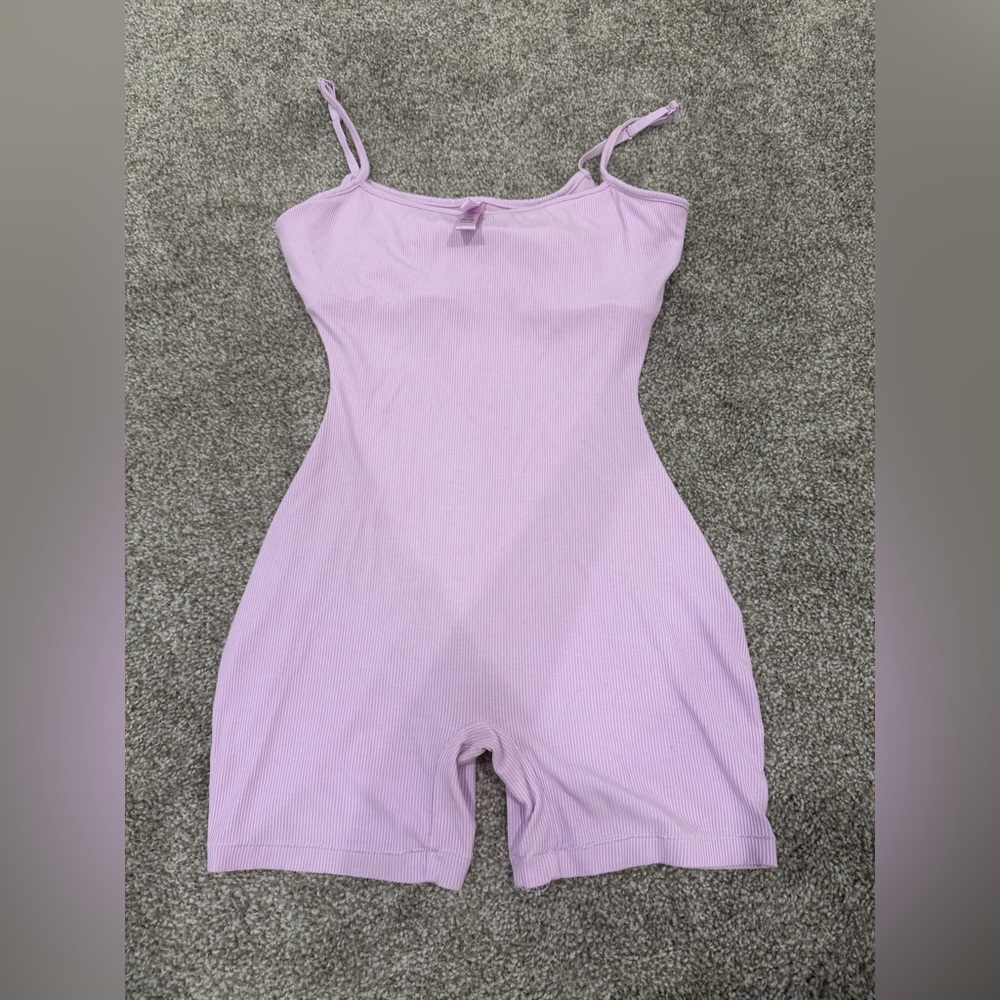 Skims Fit Everybody Picot Onsesie - Bubble Gum - Picture 2 of 5